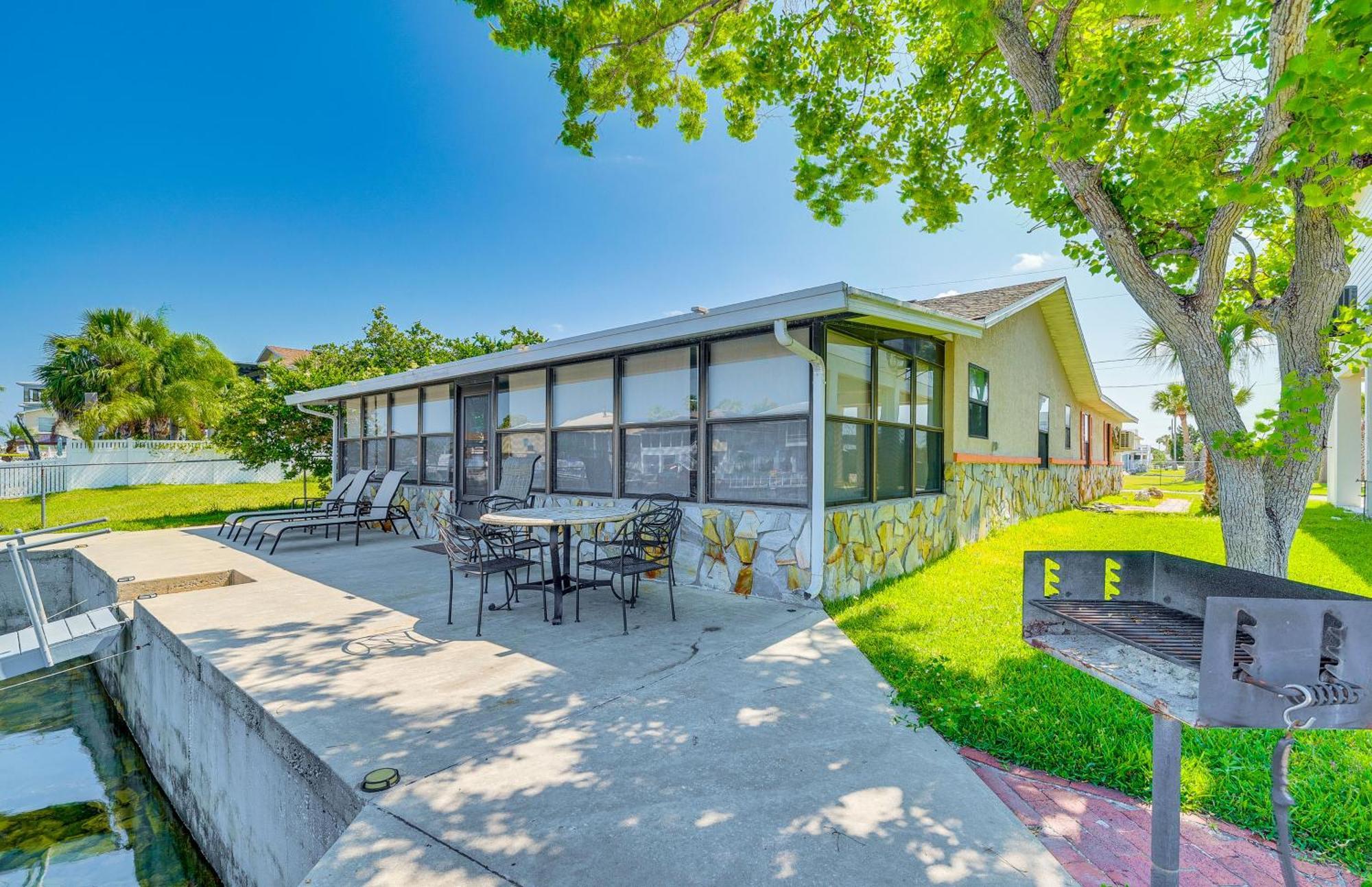 Waterfront Hernando Beach Home With Dock And Hot Tub! ภายนอก รูปภาพ