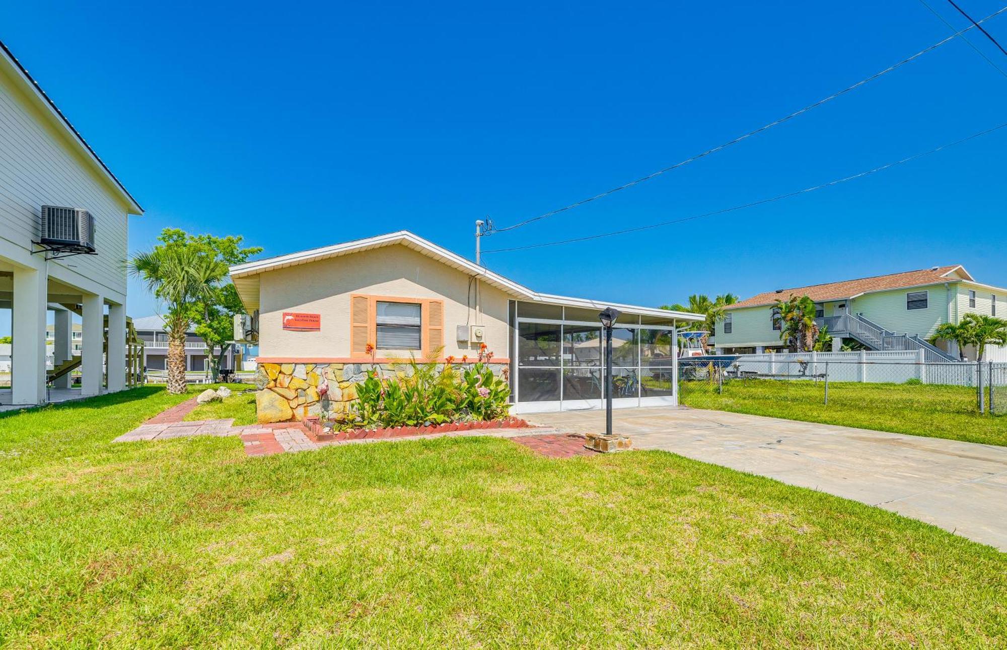 Waterfront Hernando Beach Home With Dock And Hot Tub! ภายนอก รูปภาพ