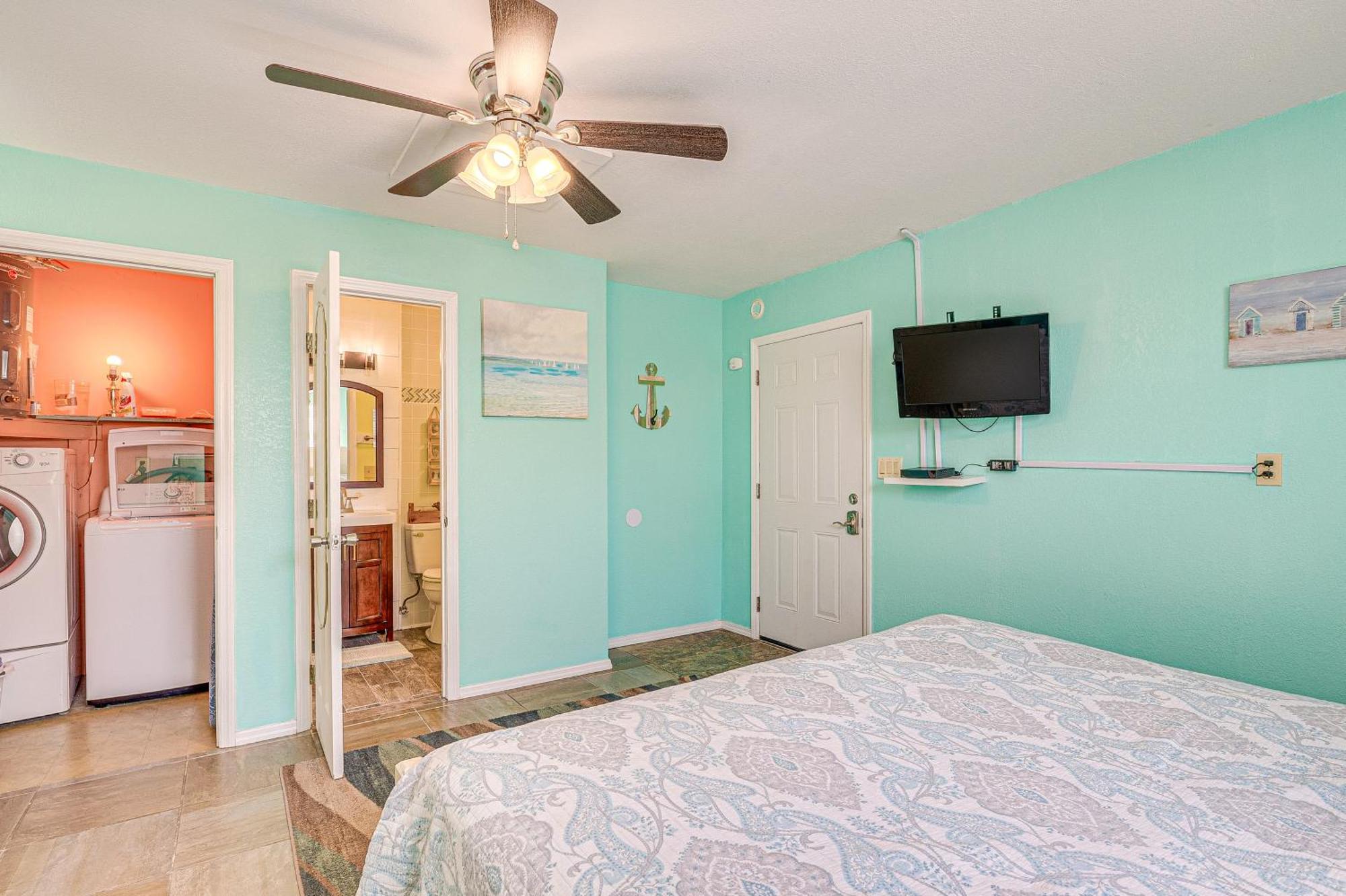 Waterfront Hernando Beach Home With Dock And Hot Tub! ภายนอก รูปภาพ