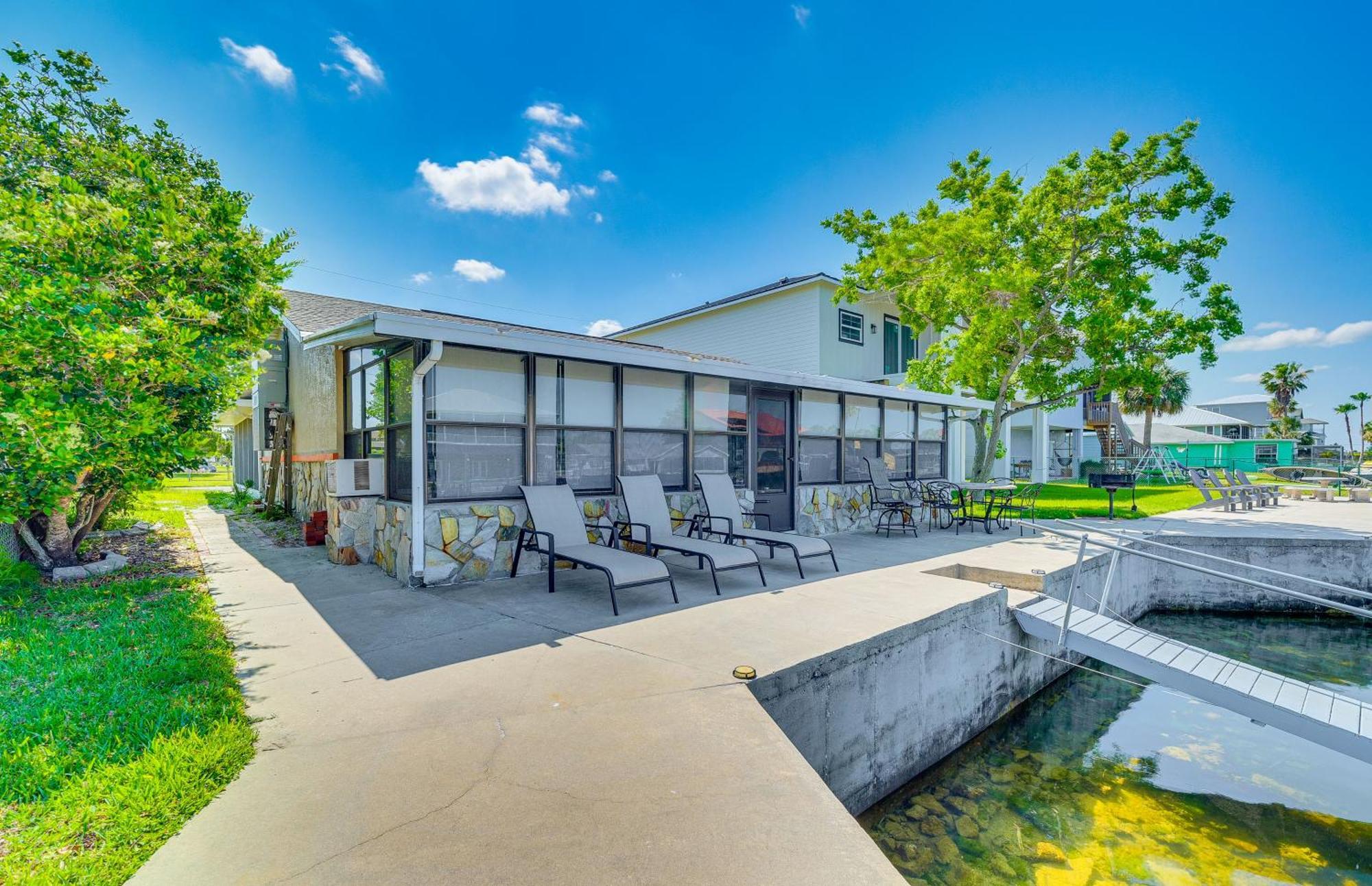 Waterfront Hernando Beach Home With Dock And Hot Tub! ภายนอก รูปภาพ